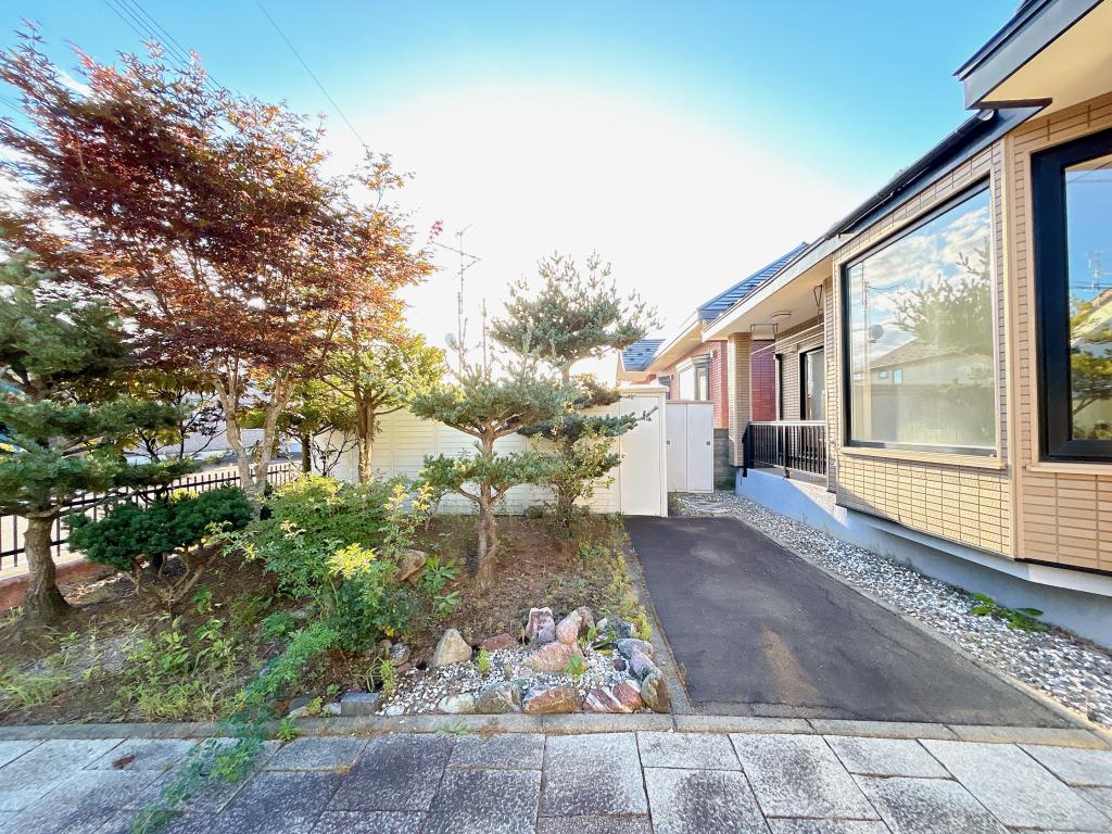 【閑静な住宅街】幕別町札内青葉町300-42 内観