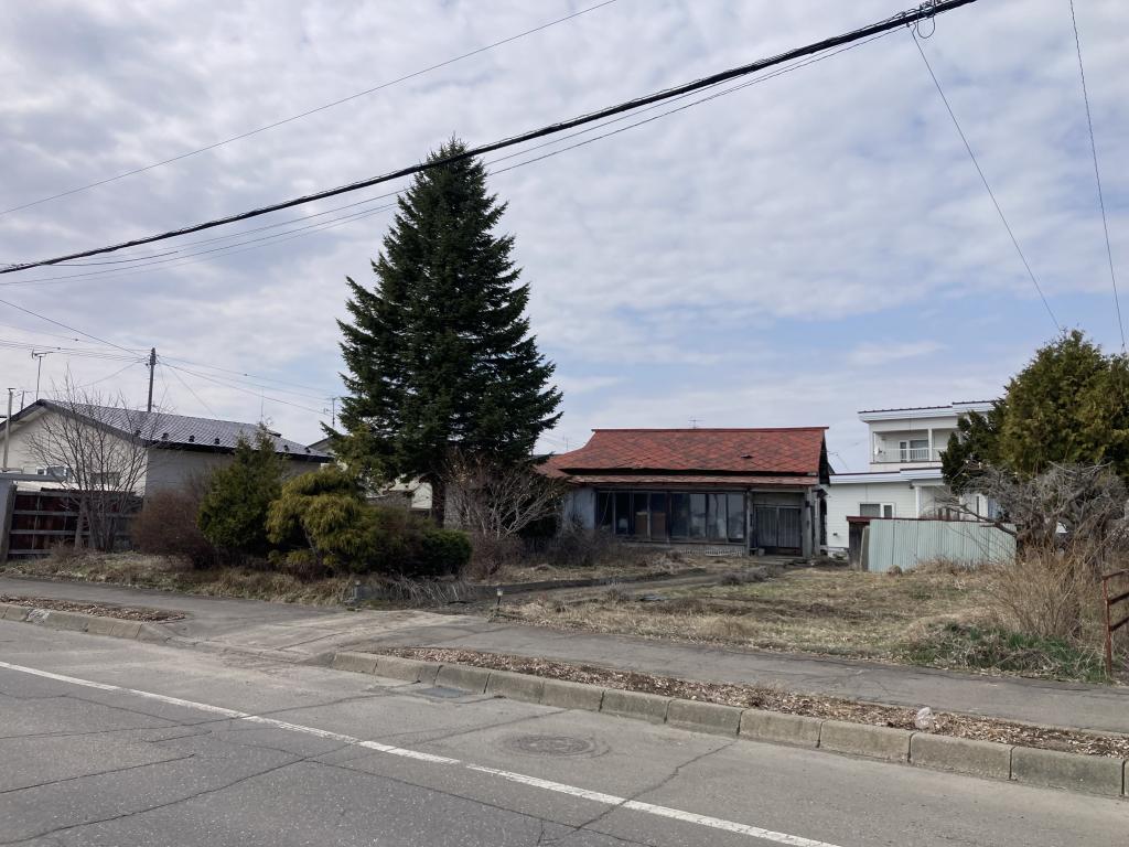 【仲介手数料無料】【売土地】南向き 2筆合計約180坪 解体更地渡し 幕別町札内桜町 内観