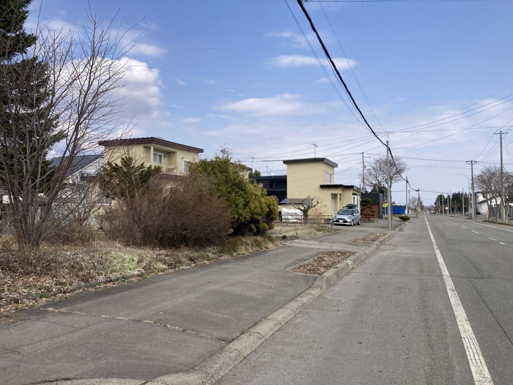 【仲介手数料無料】【売土地】南向き 2筆合計約180坪 解体更地渡し 幕別町札内桜町 内観