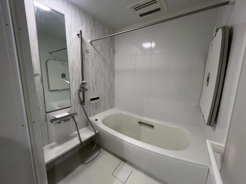 築10年♪　都市ガスエコジョーズ・ソーラー完備♪　西25南1＿築浅中古住宅 内観