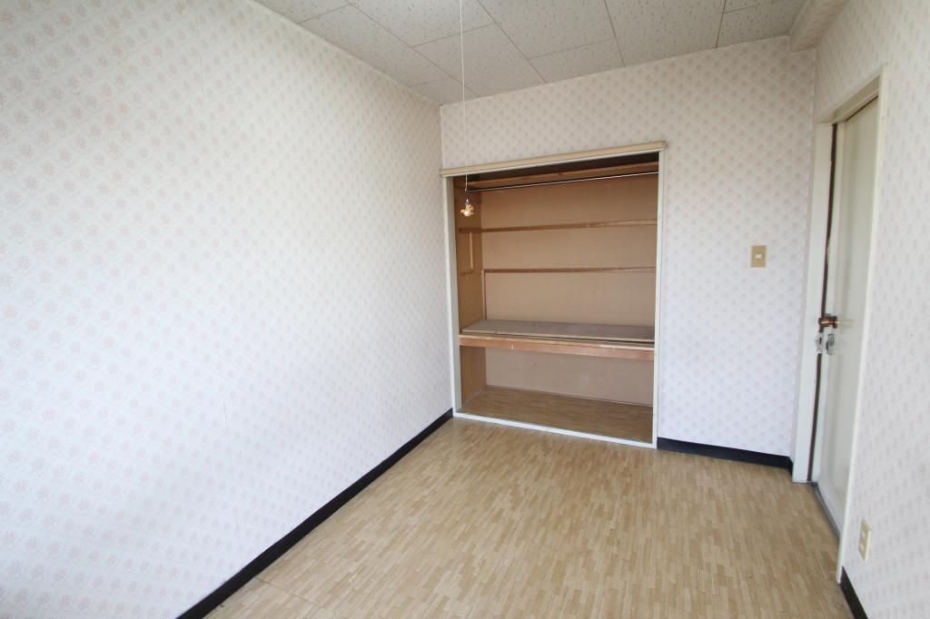 【写真追加】オリエンタルコーポ　３０２号室 内観