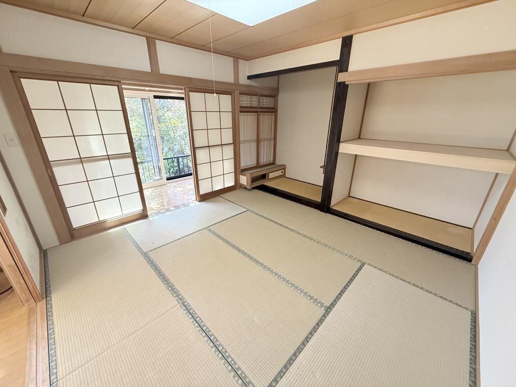 大空7丁目の延床50坪越えの中古戸建 内観