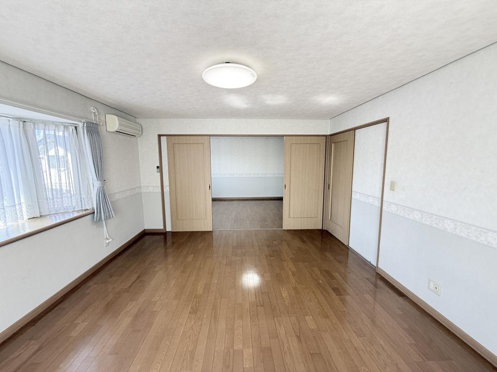 大空7丁目の延床50坪越えの中古戸建 内観