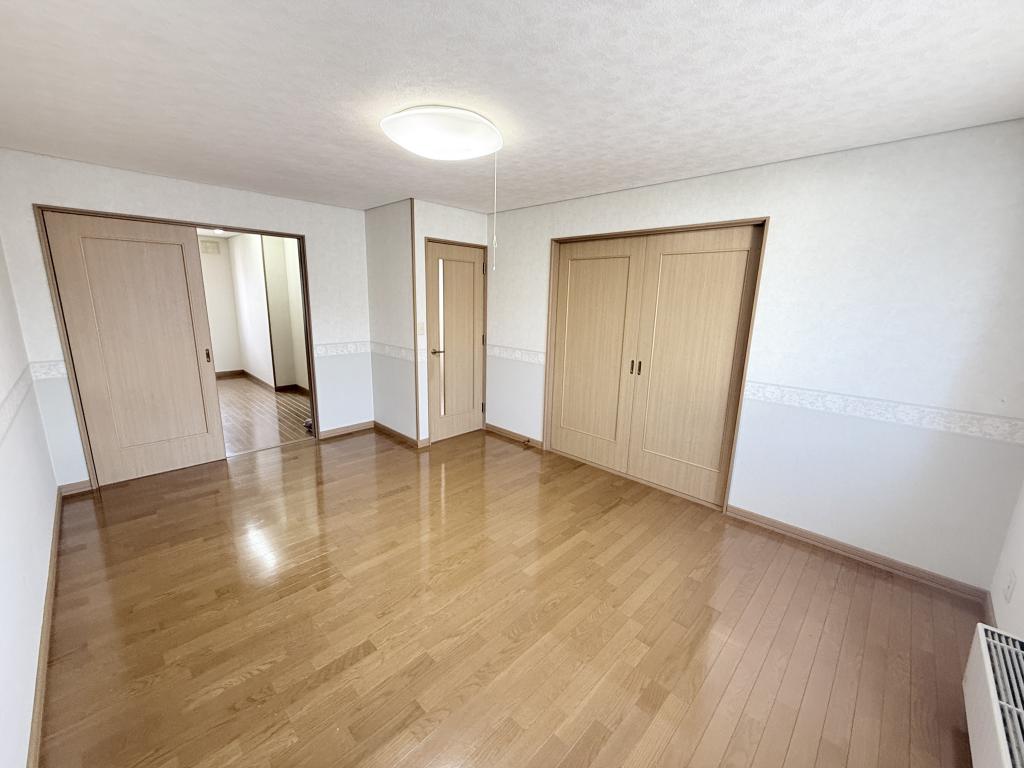 大空7丁目の延床50坪越えの中古戸建 内観