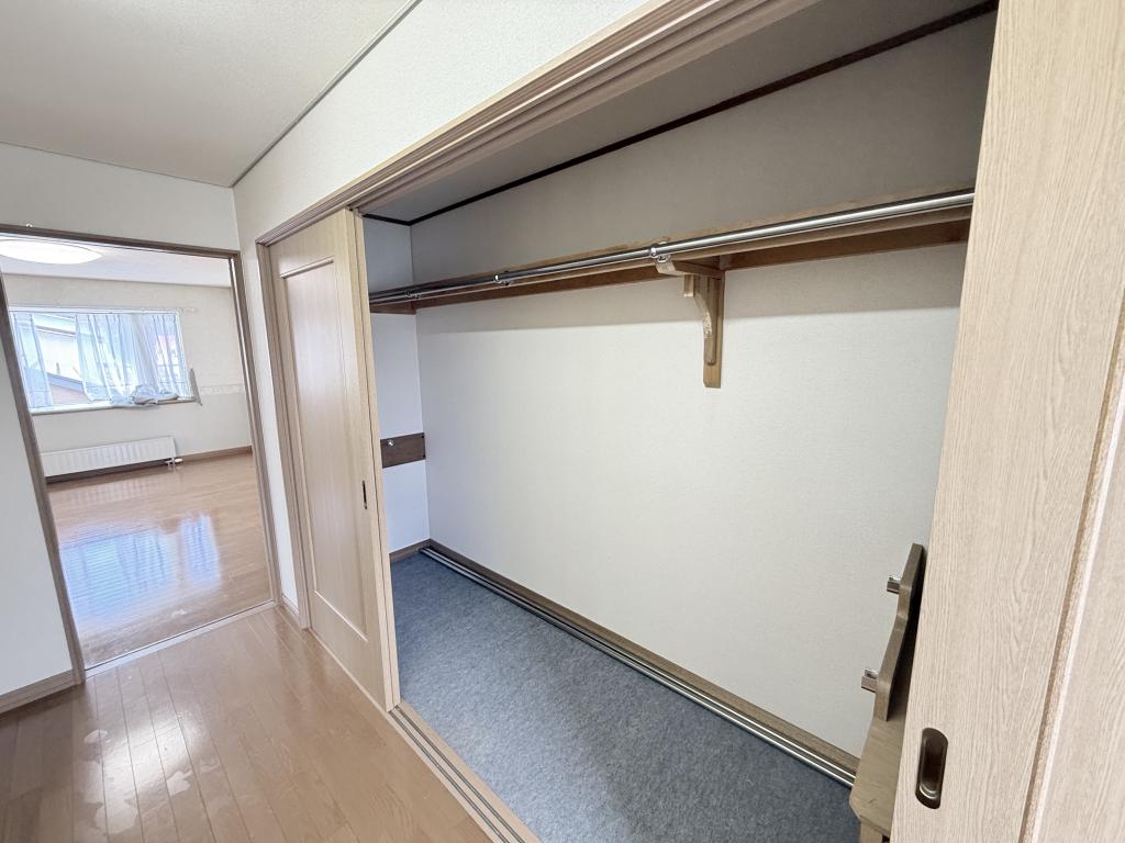 大空7丁目の延床50坪越えの中古戸建 内観