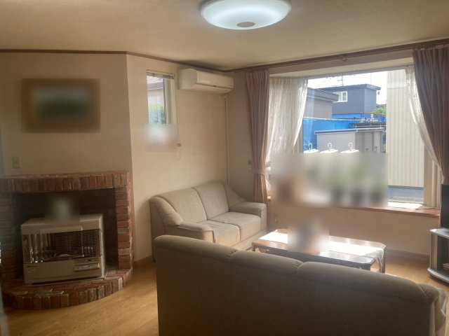 芽室町西３南４丁目【※芽室町の５ＬＤＫ中古住宅！】 内観