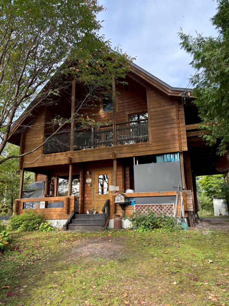 芽室町西士狩北７線　店舗付中古住宅 外観