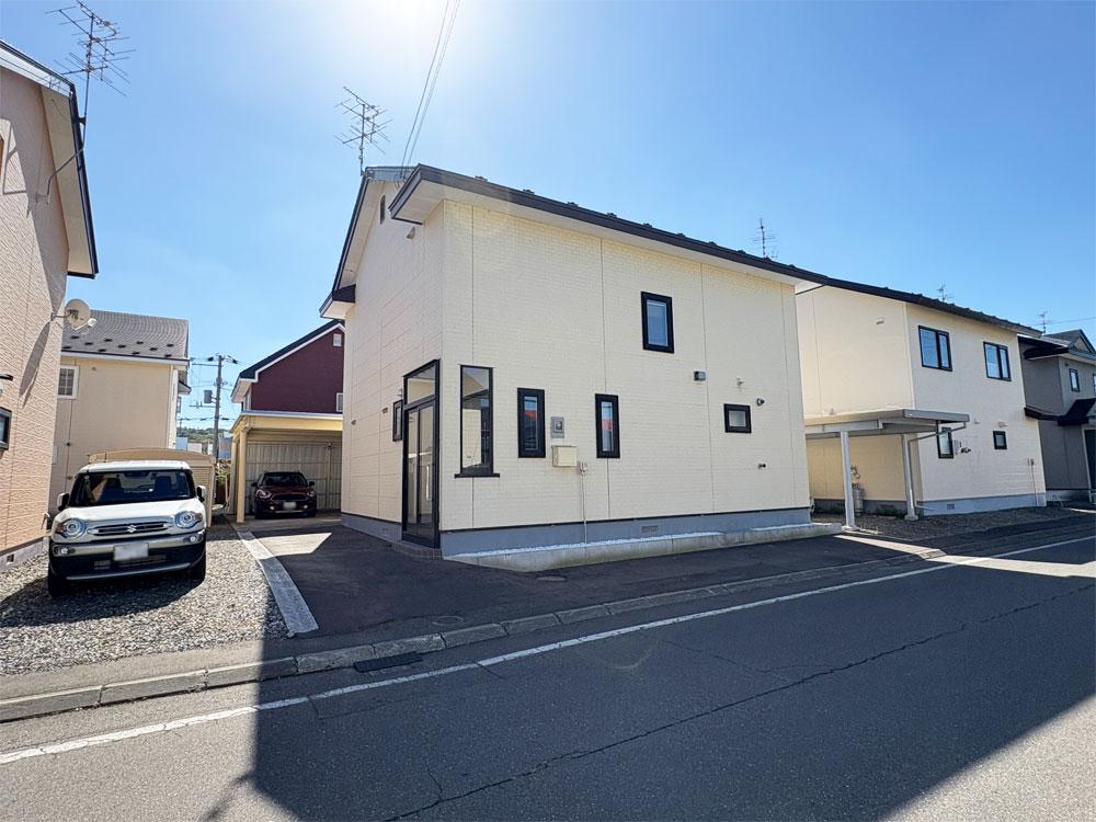 白人小区域　札内青葉町 4SLDK中古住宅 外観