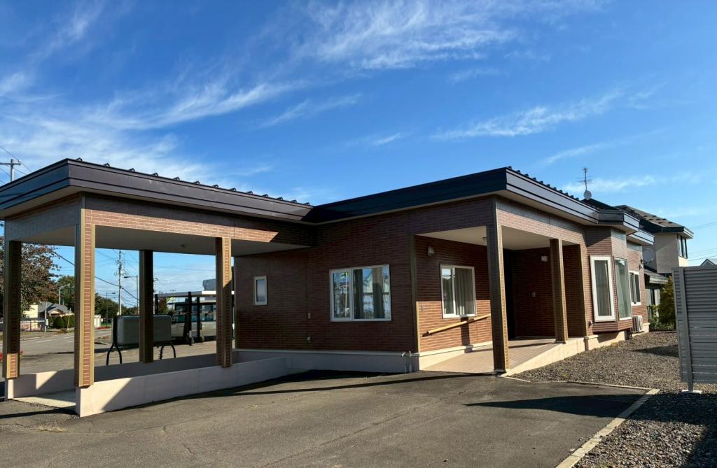 【中古住宅】　芽室町西2条南9丁目　平家住宅　駐車場5台以上可能 外観