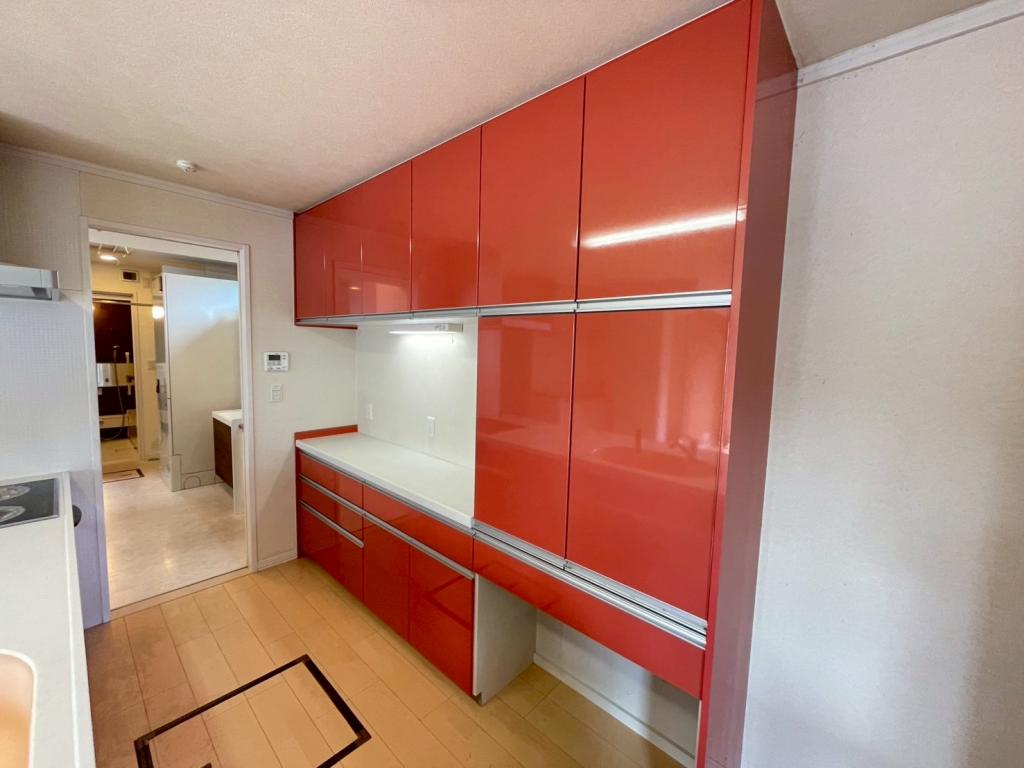 【価格改定】西２５条南３丁目　ソーラーパネル付中古住宅 内観