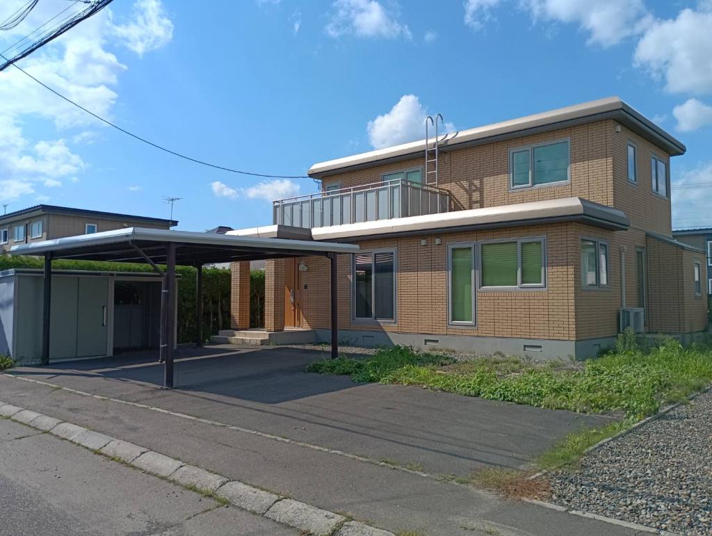 価格改定！西25条南3丁目中古住宅・築14年・美邸 外観