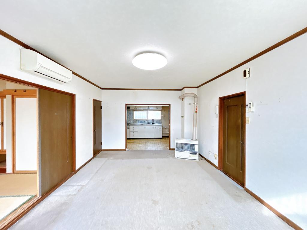 【閑静な住宅街】帯広市西17条北3丁目13-8 内観
