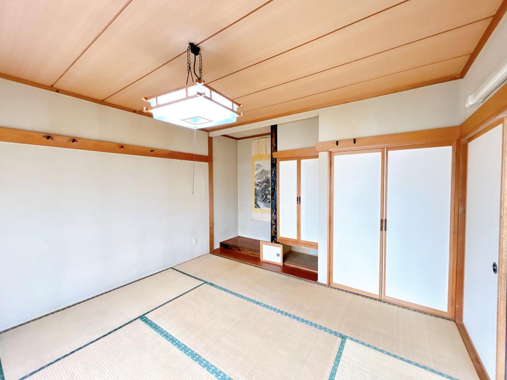【閑静な住宅街】帯広市西17条北3丁目13-8 内観