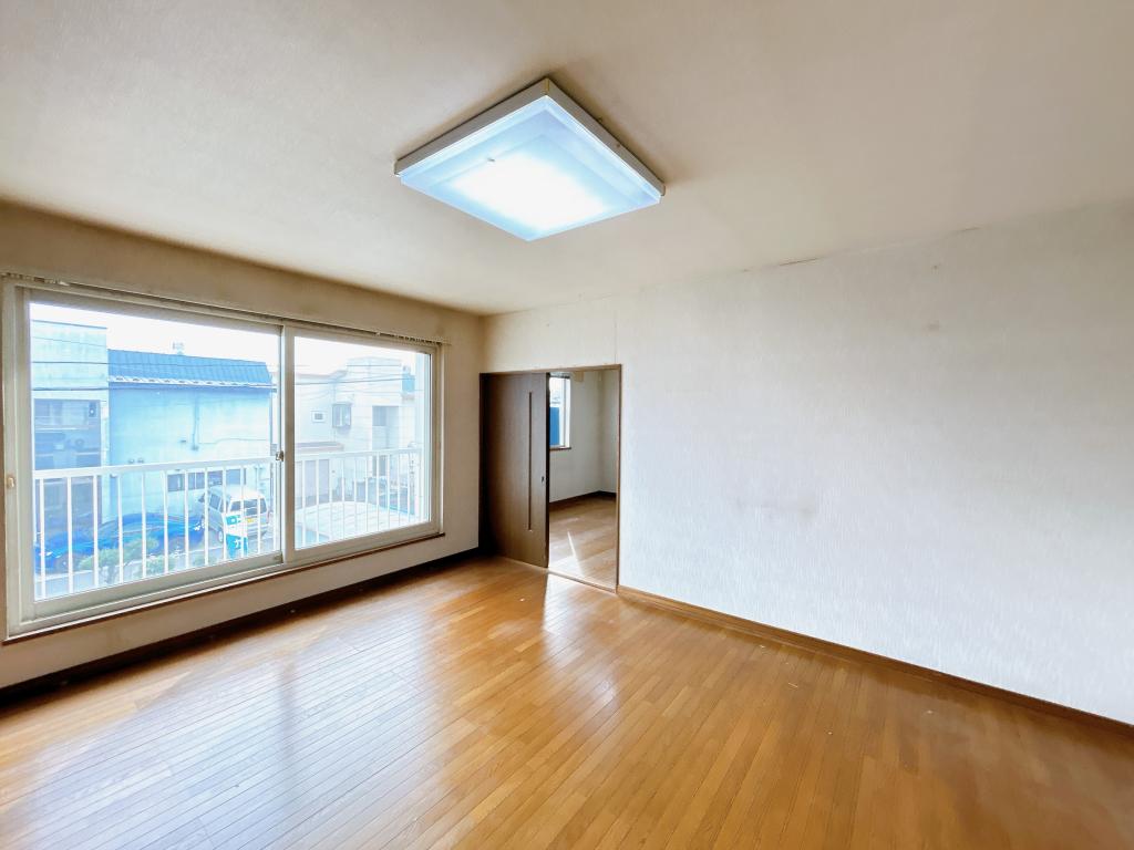 【閑静な住宅街】帯広市西17条北3丁目13-8 内観