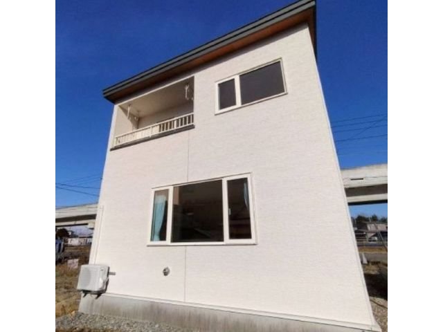 新町東１丁目【新町東に平成２８年築の４ＬＤＫ一戸建て！】 内観