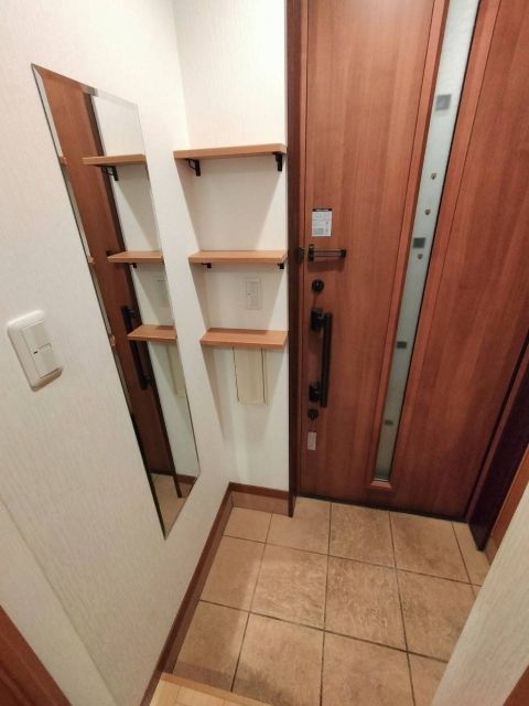 新町東１丁目【新町東に平成２８年築の４ＬＤＫ一戸建て！】 内観