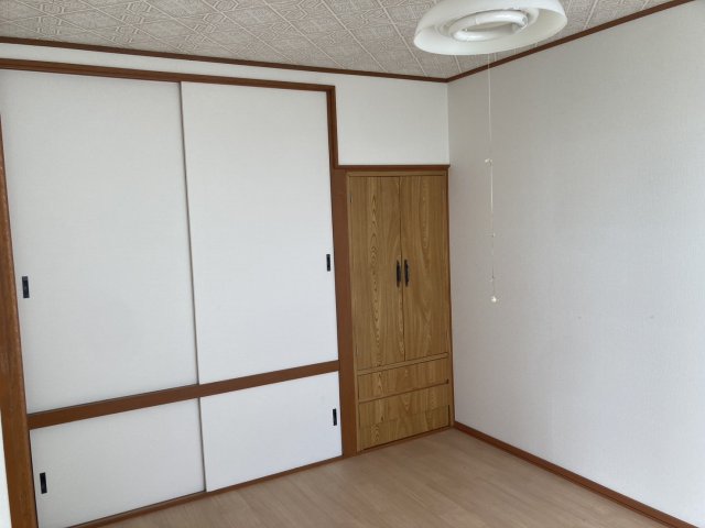 池田町字千代田【緑豊かで広々とした敷地！約２５０坪以上！】 内観