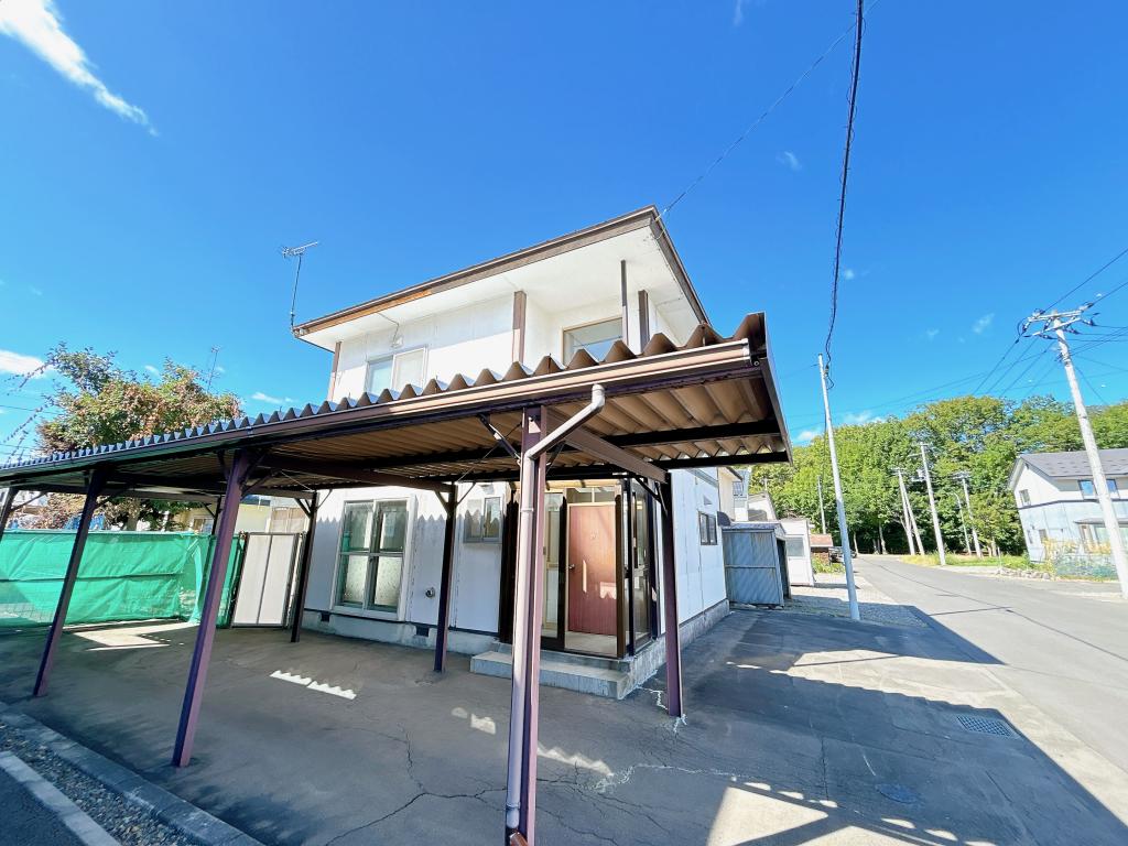 【閑静な住宅街】帯広市西18条南4丁目52-5 内観