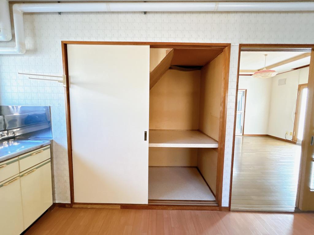 【閑静な住宅街】帯広市西18条南4丁目52-5 内観