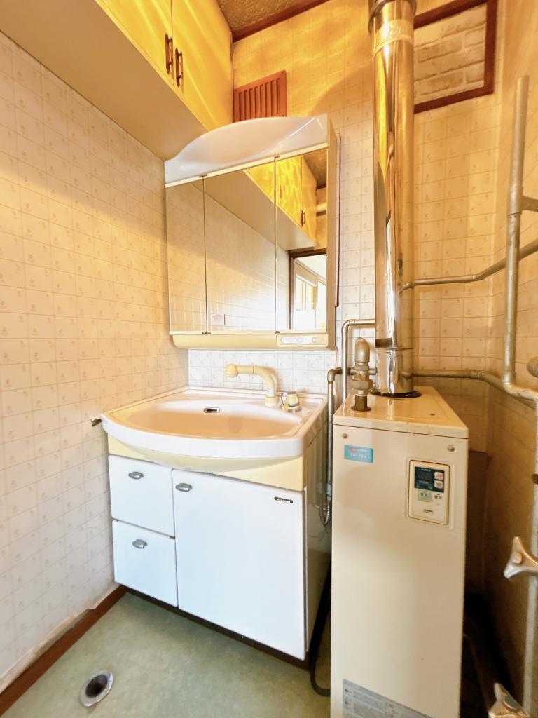 【閑静な住宅街】帯広市西18条南4丁目52-5 内観