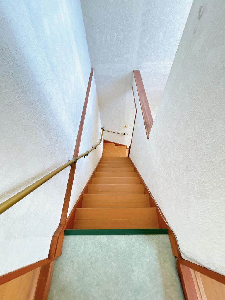 【閑静な住宅街】帯広市西18条南4丁目52-5 内観