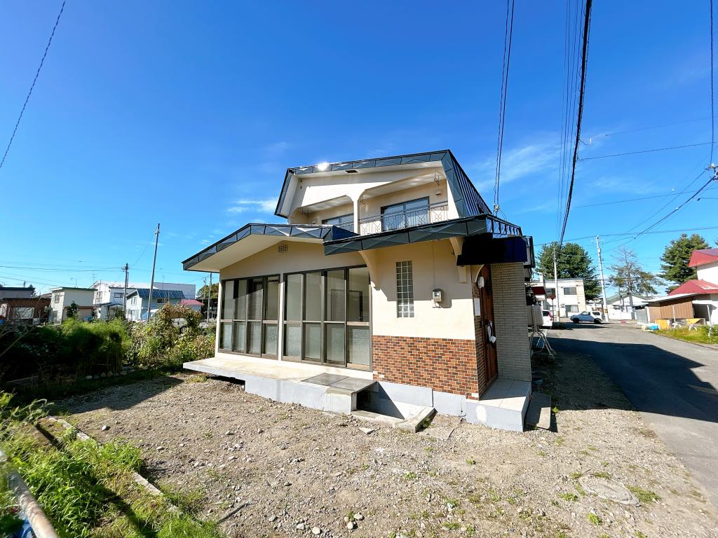 【リフォーム済】帯広市東6条南21丁目3-14  外観