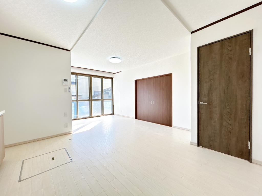 【リフォーム済】帯広市東6条南21丁目3-14  内観