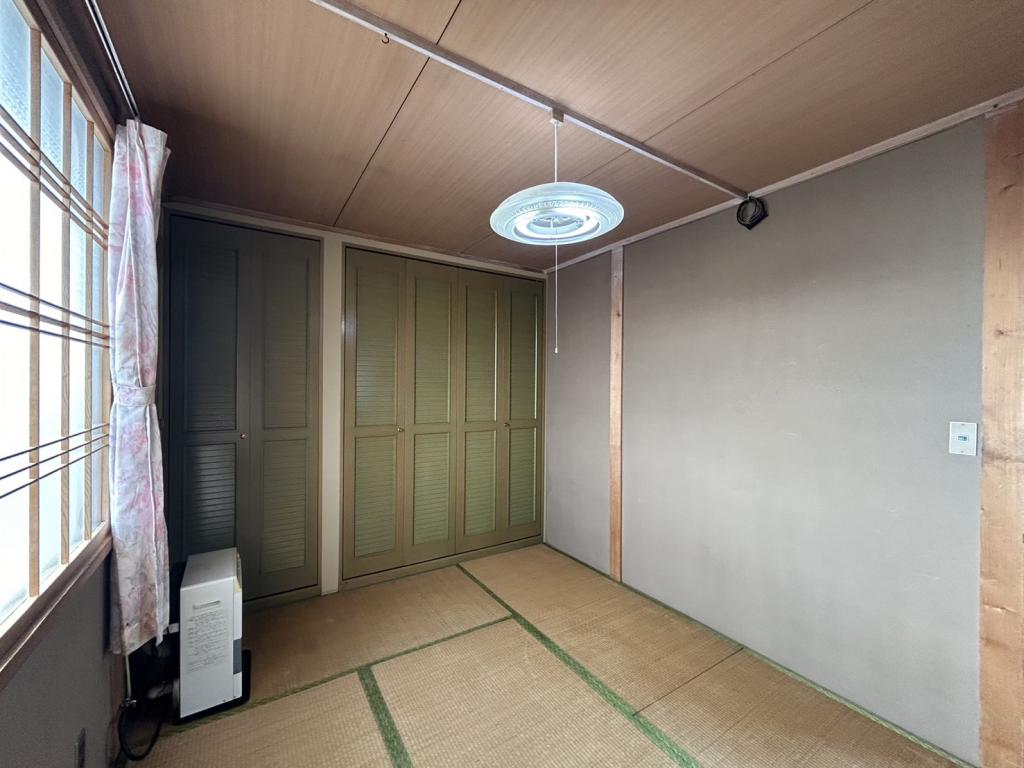 大幅値下！! 大空10丁目戸建 6LDK広々庭付   - コピー 内観