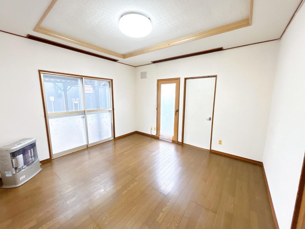 【閑静な住宅街】帯広市西18条南4丁目52-5 内観