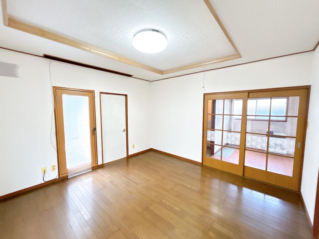 【閑静な住宅街】帯広市西18条南4丁目52-5 内観