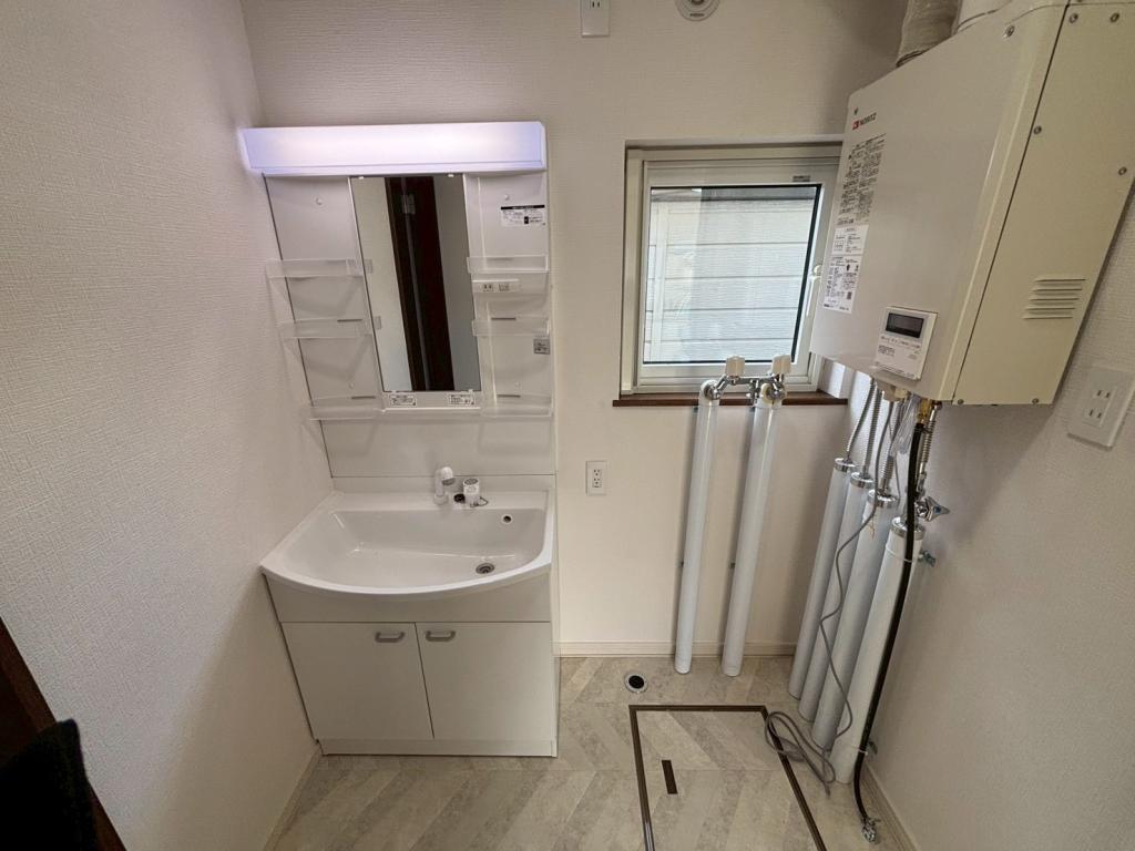 【写真追加】西１９条南４丁目　リフォーム住宅 内観