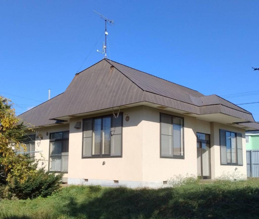 士幌町市街地 三方角地にゆとりある３３坪平屋住宅