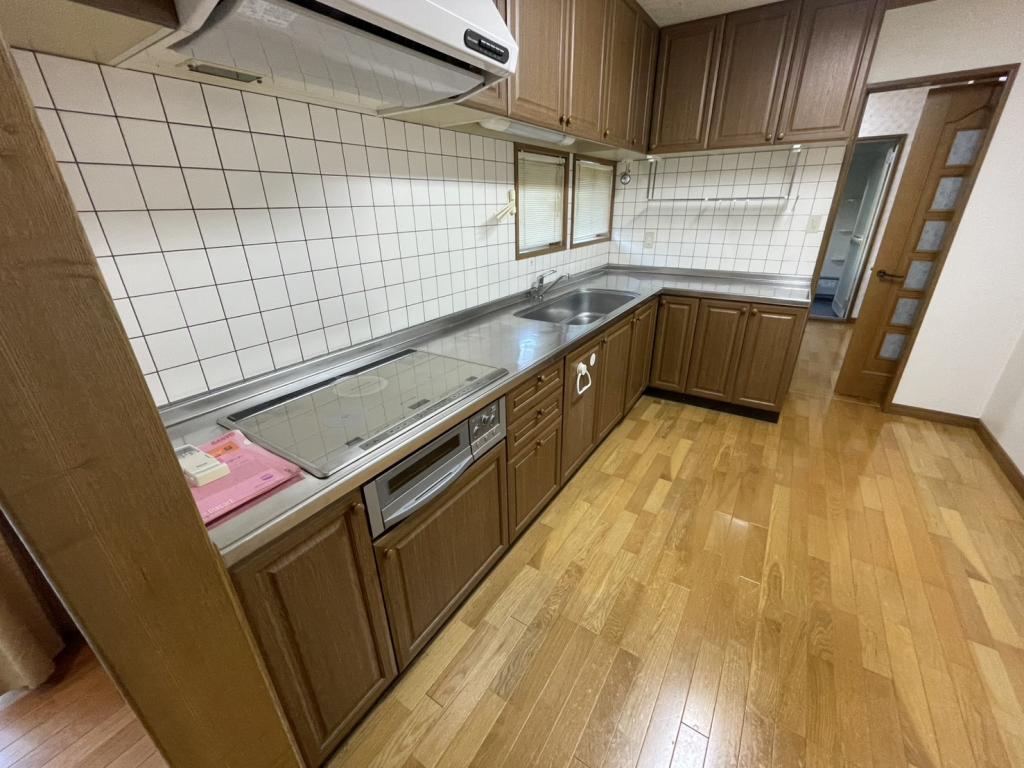 幕別町寿町＿二世帯住宅 内観