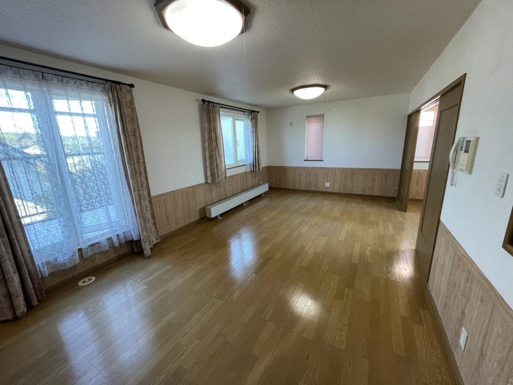 幕別町寿町＿二世帯住宅 内観