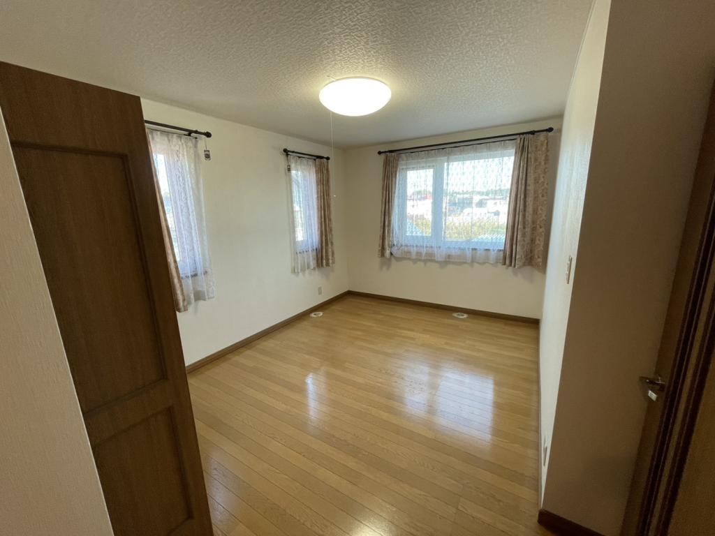 幕別町寿町＿二世帯住宅 内観