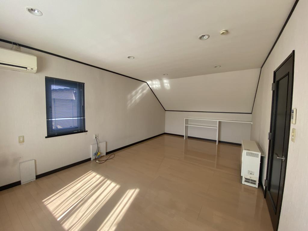 西13条北4丁目　中古住宅 内観