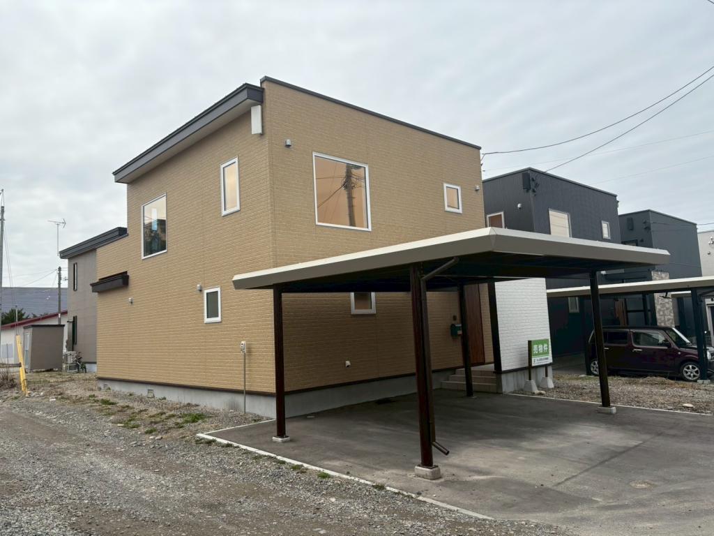 【中古住宅】帯広市西6条南33丁目　築浅　駐車3台可能　エコジョーズ 内観