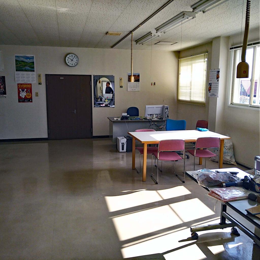 売事務所兼倉庫 内観