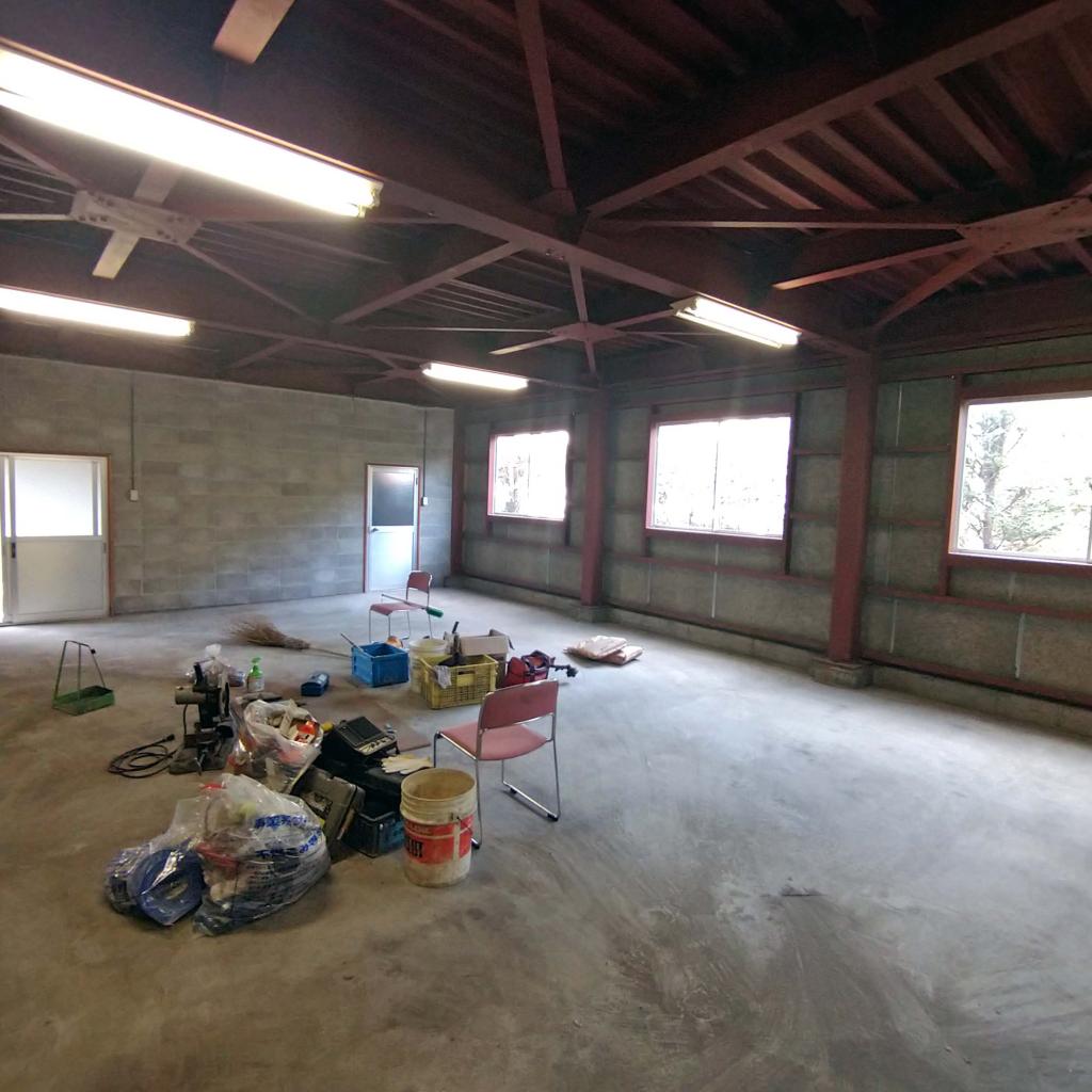 売事務所兼倉庫 内観