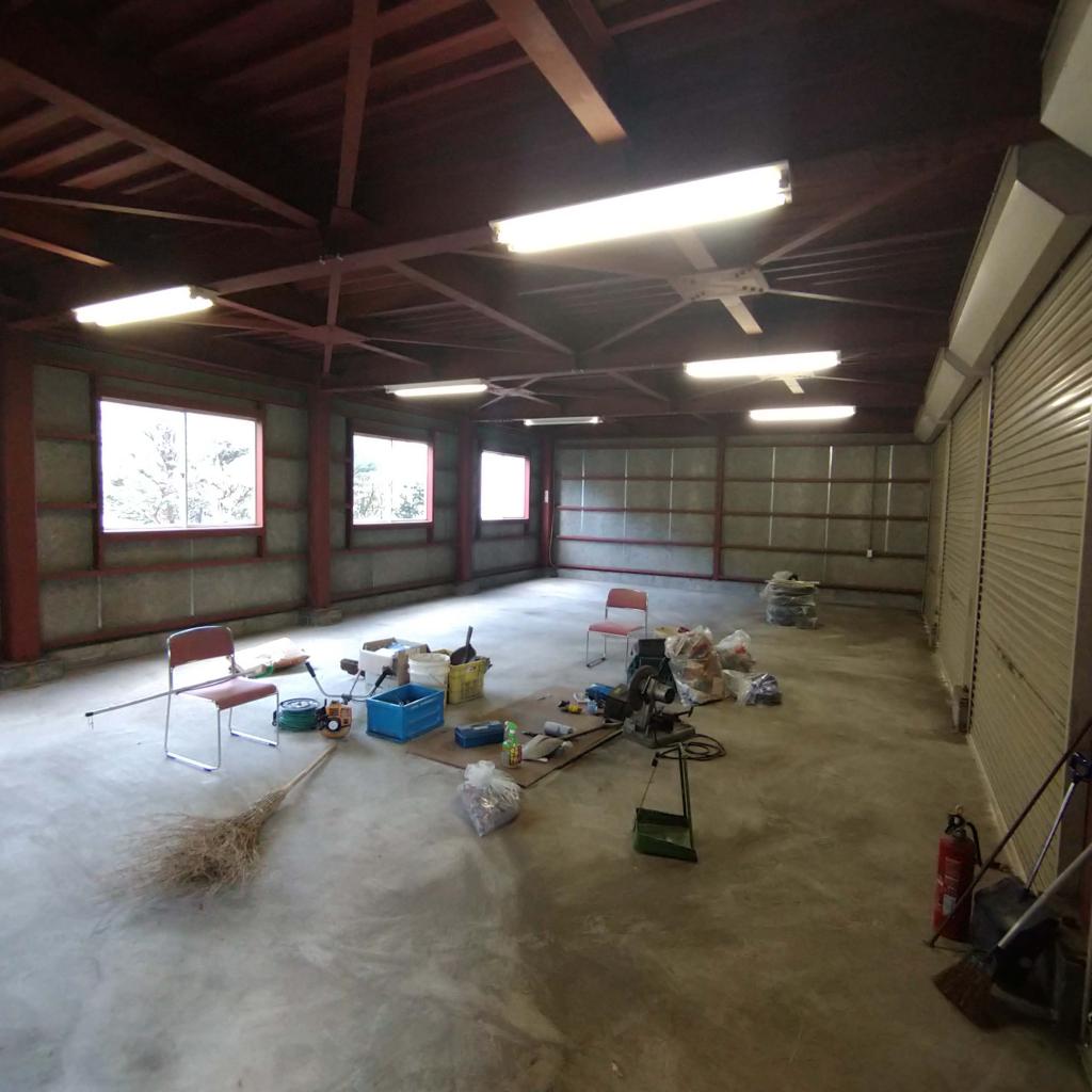 売事務所兼倉庫 内観