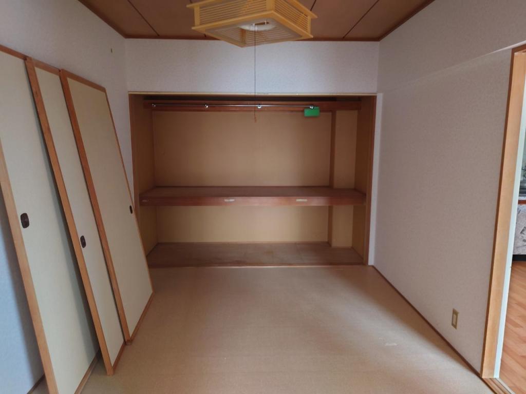 「価格改定」コーポ光南第一　4階建最上階　H29年リフォーム済（トイレ・エアコン・風呂換気扇・インターホン・内装他） 内観