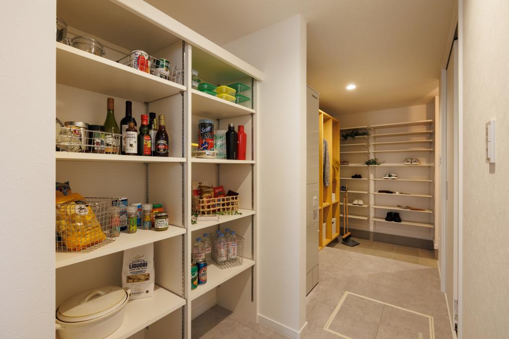 【商談中】帯広市西17条南4丁目モデルハウス《家具付き‼》【太陽光7.92kW搭載‼】  内観