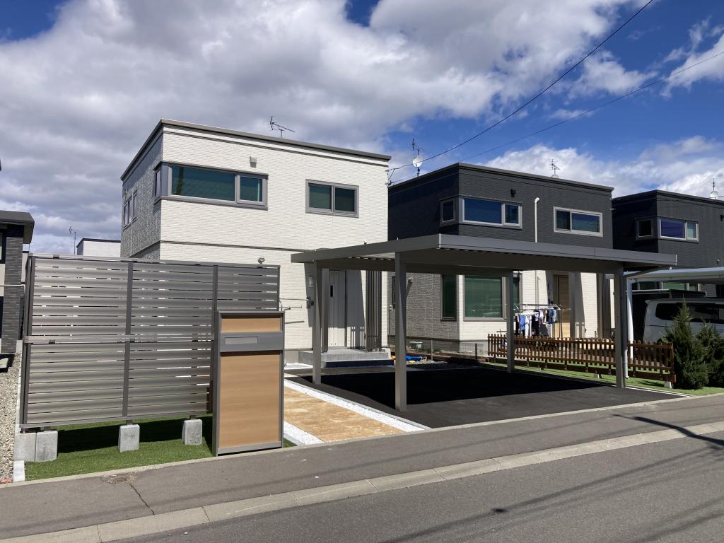 【価格改定！】南向き 4SLDK 中古住宅 西3条南36丁目 内観