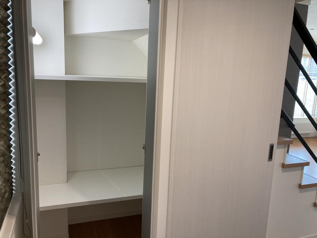 【価格改定！】南向き 4SLDK 中古住宅 西3条南36丁目 内観