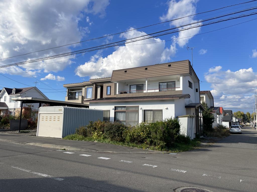 帯広市西19条南5丁目　戸建て　南東角地で日当たりも良好♪　 外観