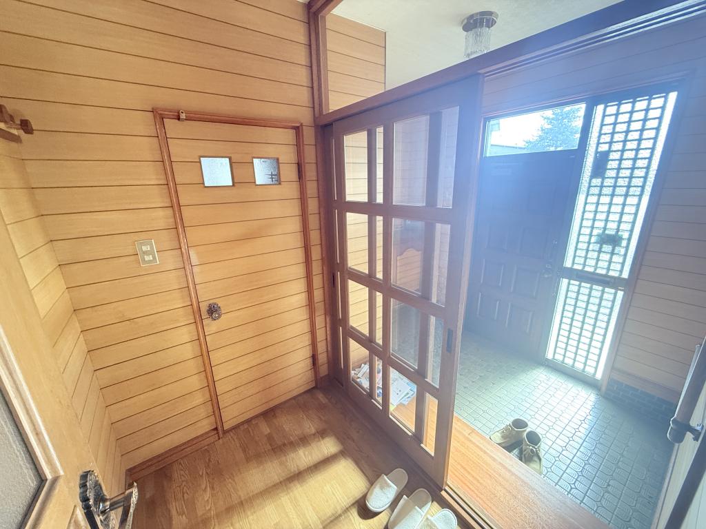 新通北１丁目の南西角地のリノベ向き中古平屋住宅 内観