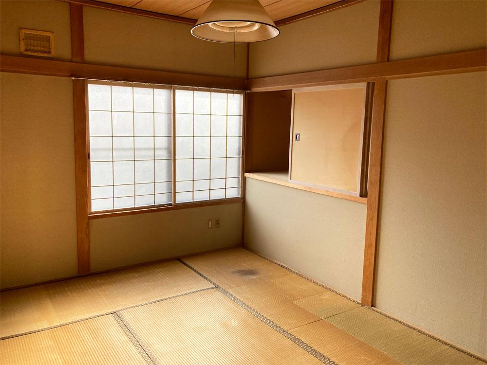 自然豊かな住宅地　南の森西9丁目　5SLDK 中古住宅　車庫・地下有り 内観