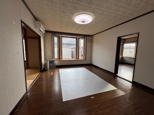 つつじが丘小学校区域　4LDK　北西角地 内観