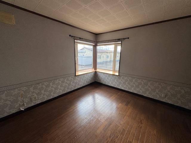 つつじが丘小学校区域　4LDK　北西角地 内観