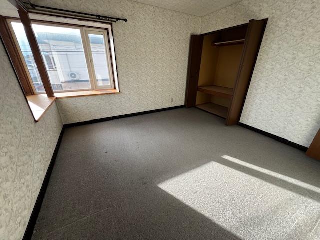 つつじが丘小学校区域　4LDK　北西角地 内観